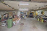 6½ & 4½ -Zimmer-Zweifamilienhaus, einseitig angebaut & Rheinwiese - Garage/Werkstatt