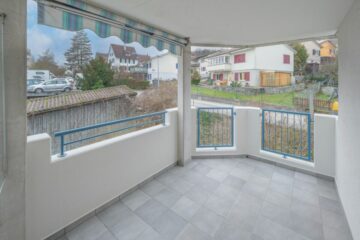 Hübsche 3½-Zimmer-Wohnung mit Balkon an guter Lage, 8212 Neuhausen am Rheinfall, Wohnung