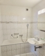 Zwei Wohnungen, doppeltes Wohnglück - mit eigener Waschküche - Badezimmer 1. OG
